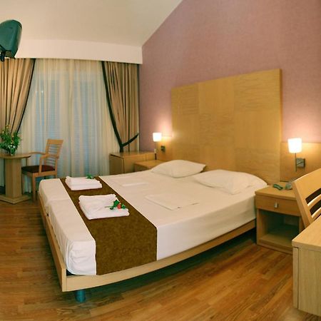 Sandy Bay Hotel 플로마리언 객실 사진