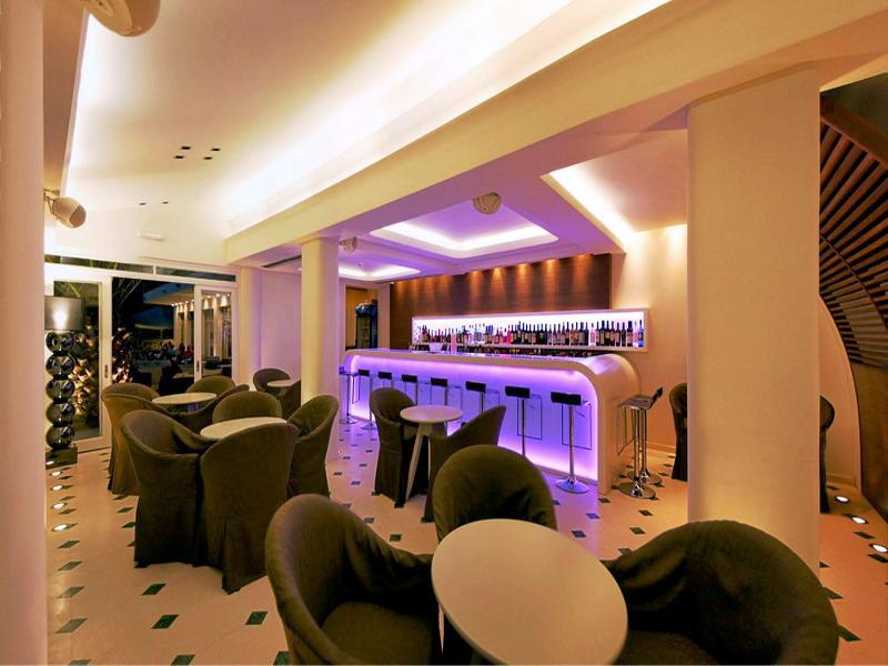 Sandy Bay Hotel 플로마리언 외부 사진