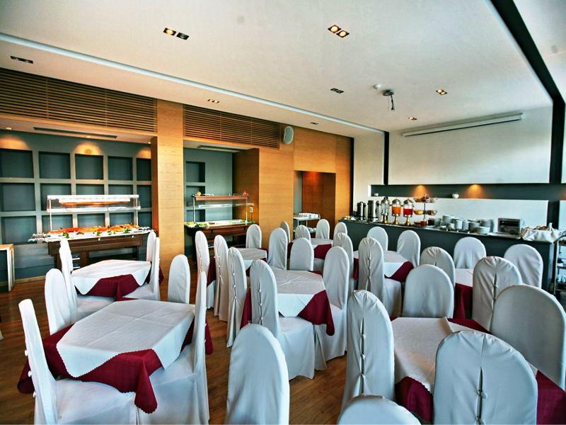 Sandy Bay Hotel 플로마리언 외부 사진