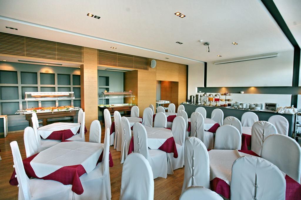 Sandy Bay Hotel 플로마리언 외부 사진